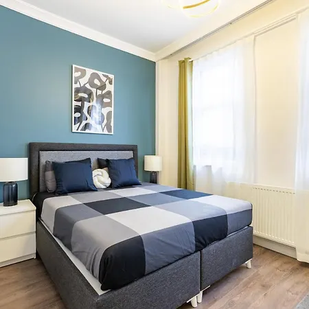 Red Balat - Orange And Blue Apartamento