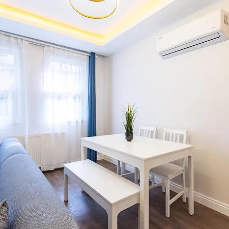 Red Balat - Orange And Blue Apartamento Istambul