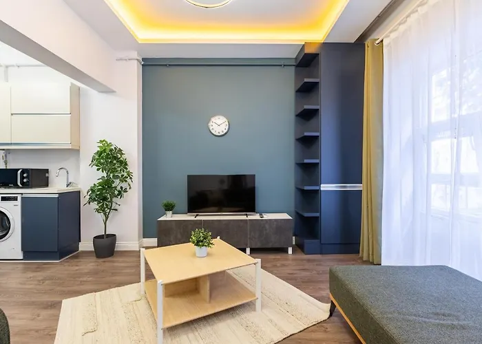 Red Balat - Orange And Blue * Istanbulská provincie