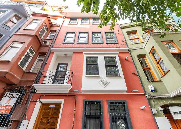 Red Balat - Orange And Blue Apartmán *