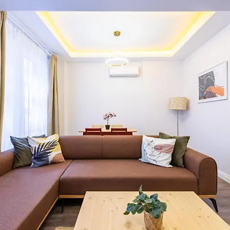 아파트 Red Balat - Orange And Blue 이스탄불