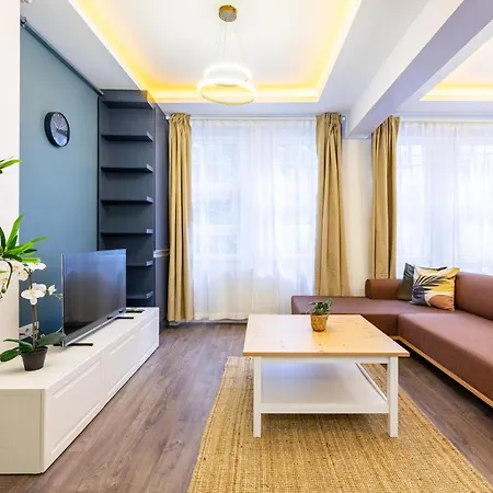 Red Balat - Orange And Blue 아파트 이스탄불