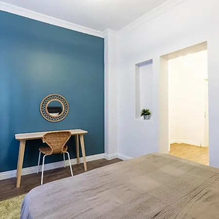 Red Balat - Orange And Blue 아파트 *