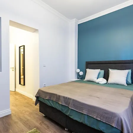 아파트 Red Balat - Orange And Blue 이스탄불